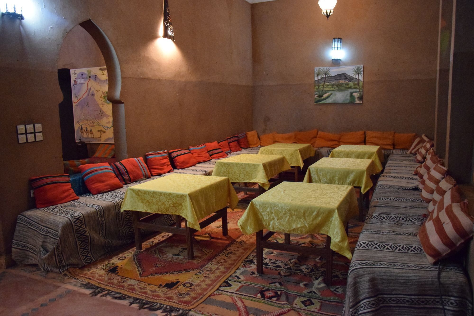 Carrefour Des Nomades Oulad Driss Exterior foto